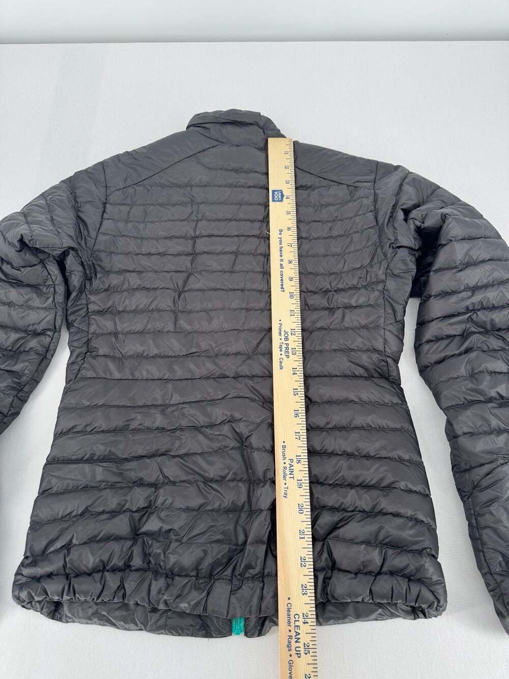 Arc'teryx Women's Quilted Full Zip Puffer Jacket Black with Teal Zippers - Picture 7 of 10
